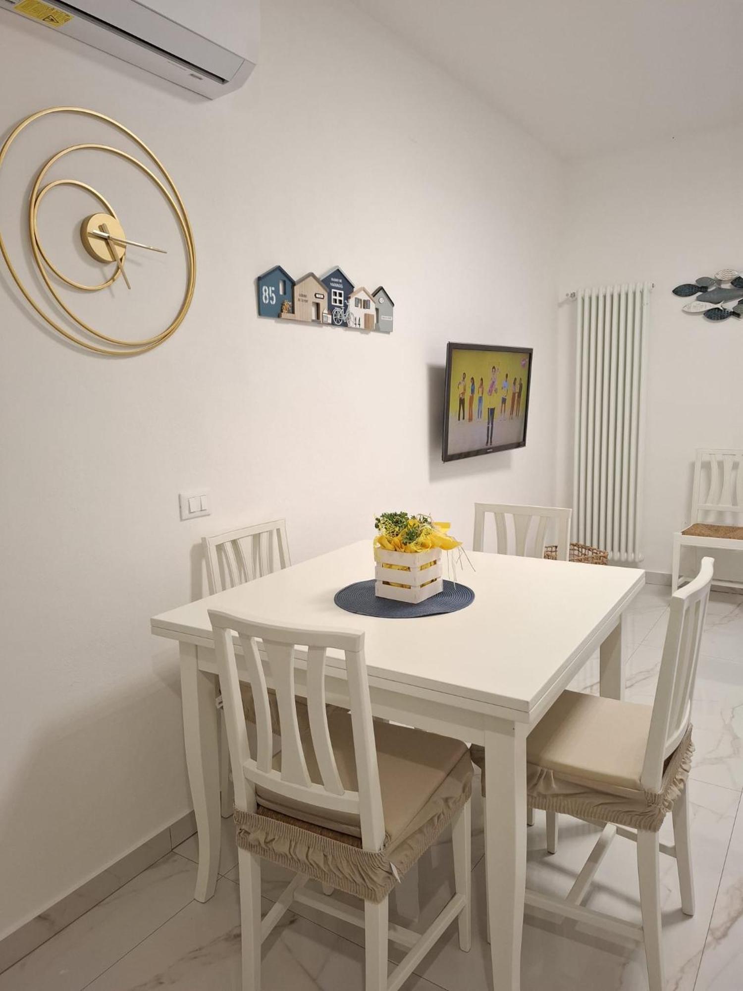 Casa Del Sole Apartments With Garden マリーナ・ディ・ピサ エクステリア 写真